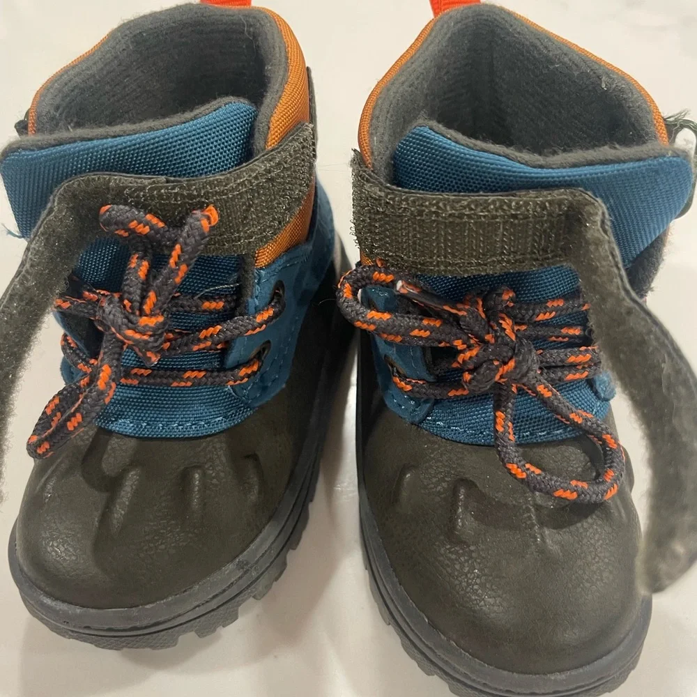 Carter’s Duck Boots – Size 5 – Like New